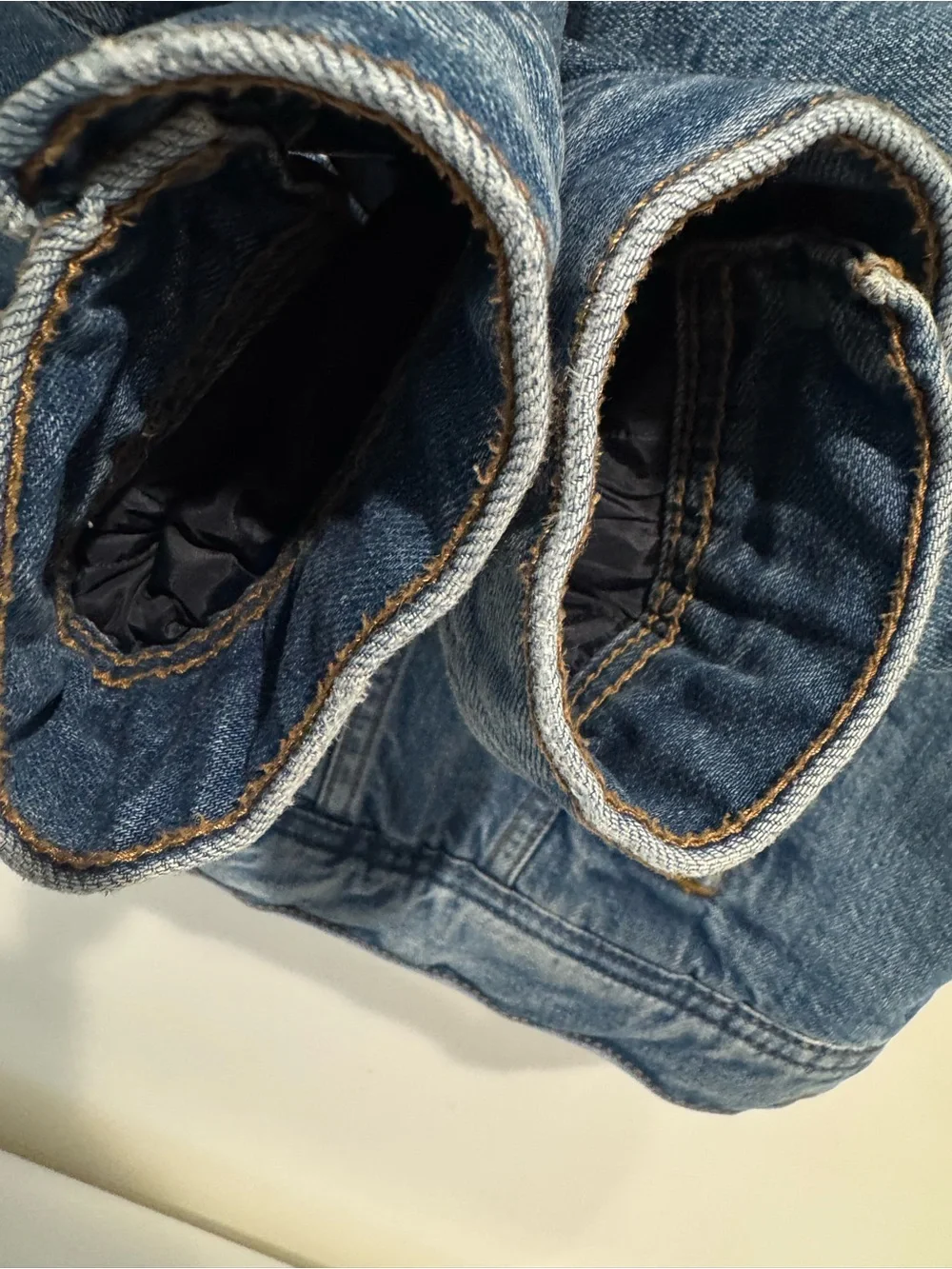 ABERCROMBIE & FITCH Mens Sherpa lined Distressed Blue Denim Jacket Trucker MED
